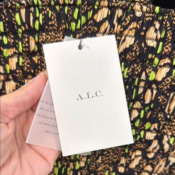 A.L.C. Black and Gold Fitted Crop Tank Top - Picture 5 of 6